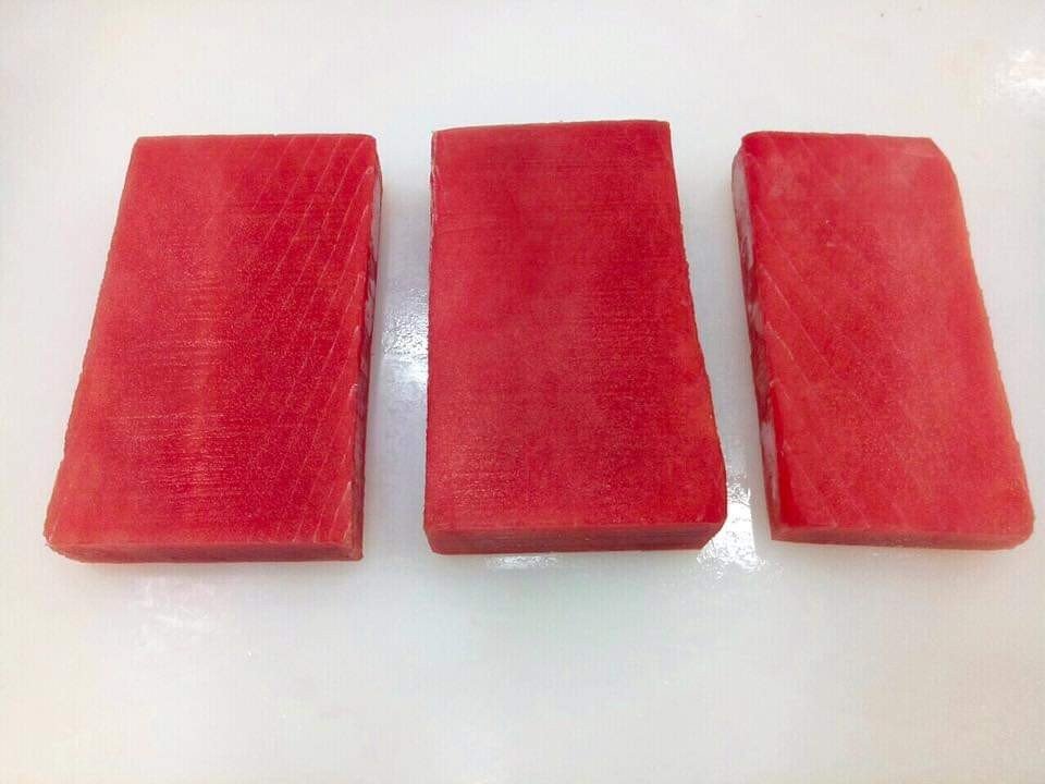 Tuna saku